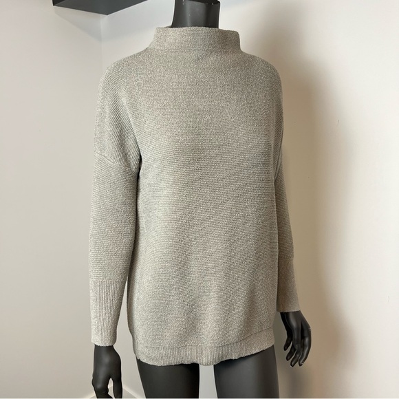 ⚪️ Devoted Ottoman Grey Ribbed Sweater - Picture 6 of 8